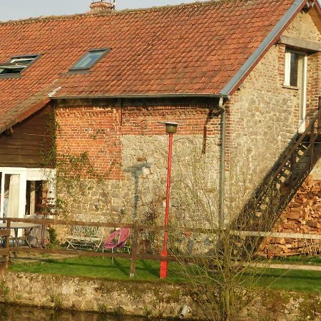 Le Pigeonnier Apartment Rousies Екстериор снимка